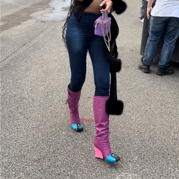 Designer Boots - Picture 4 of 9